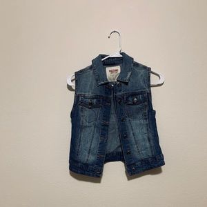 jean vest